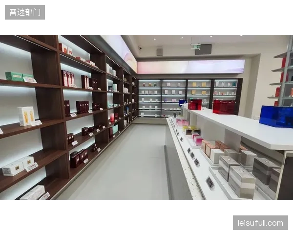 保税展示门店将全面替代传统代购网络接管高端滑雪板